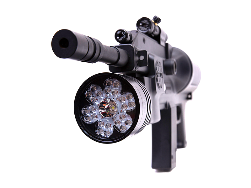 远程驱散催泪镇暴器